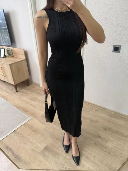 Fitilli Triko Elbise Kolsuz Sırtı Kapalı Maxi Uzun Boy - Siyah Fitilli Triko Elbise Kolsuz Sırtı Kapalı Maxi Uzun Boy - Siyah