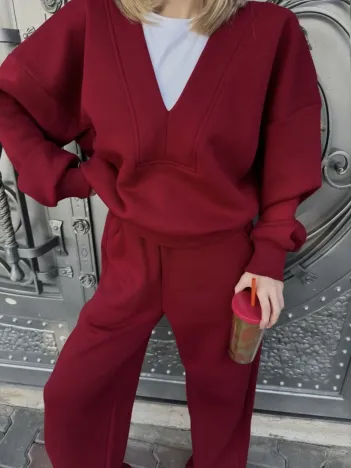 Geniş V Yaka Üç İplik Sweat Takım - Bordo Geniş V Yaka Üç İplik Sweat Takım - Bordo