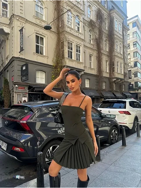 İki Parçalı Pileli Askılı Kadın Mini Elbise - Haki