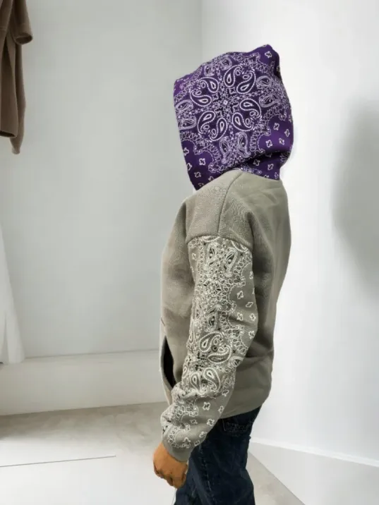 Kadın Baskılı Kapüşonlu Sweatshirt - Gri Kadın Baskılı Kapüşonlu Sweatshirt - Gri