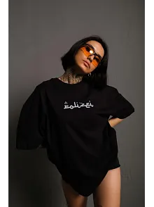 Kadın Bisiklet Yakalı Sırt Baskılı Oversize T-shirt - Siyah