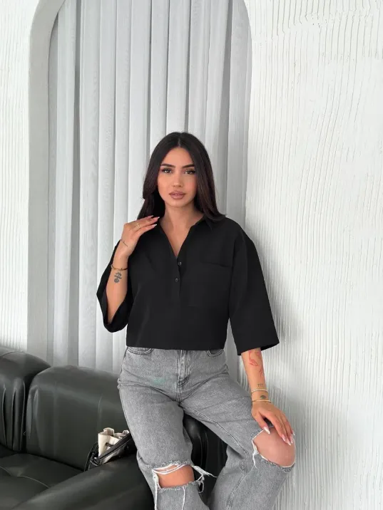 Z Krep Kadın Crop Yakalı Gömlek İlik Düğmeli Üç Çeyrek Sleeve Kol - Siyah Z Krep Kadın Crop Yakalı Gömlek İlik Düğmeli Üç Çeyrek Sleeve Kol - Siyah
