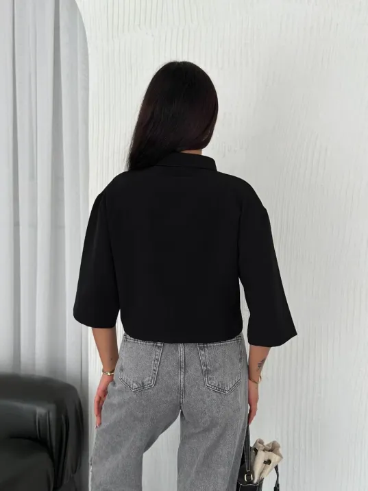 Z Krep Kadın Crop Yakalı Gömlek İlik Düğmeli Üç Çeyrek Sleeve Kol - Siyah Z Krep Kadın Crop Yakalı Gömlek İlik Düğmeli Üç Çeyrek Sleeve Kol - Siyah