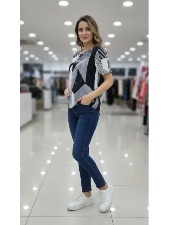Kadın Desenli Püsküllü Viskon Bluz Bebe Yaka Kısa Kollu Big Size Rahat Kesim - Desenli