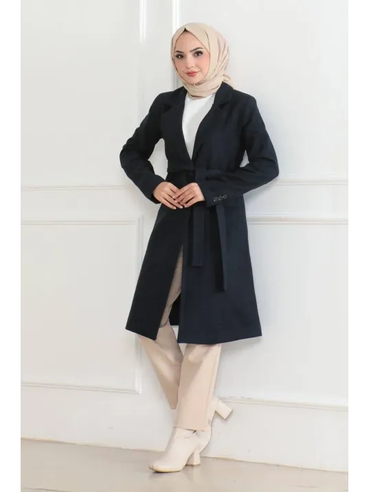 Kadın Kaşe Kaban – Uzun Boy Kruvaze Yaka, Kuşaklı Tesettür Kışlık Kaban, Astarlı Şık Yünlü Dokuma Oversize Rahat Kalıp, Cepli Modern Kaşe Mont Modeli - Lacivert Kadın Kaşe Kaban – Uzun Boy Kruvaze Yaka, Kuşaklı Tesettür Kışlık Kaban, Astarlı Şık Yünlü Dokuma Oversize Rahat Kalıp, Cepli Modern Kaşe Mont Modeli - Lacivert