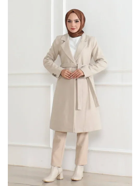 Kadın Kaşe Kaban – Uzun Boy Kruvaze Yaka, Kuşaklı Tesettür Kışlık Kaban, Astarlı Şık Yünlü Dokuma Oversize Rahat Kalıp, Cepli Modern Kaşe Mont Modeli - Bej