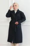Kadın Kaşe Kaban – Uzun Boy Kruvaze Yaka Kuşaklı Tesettür Kaşe Kışlık Kaban, Astarlı Şık Yünlü Dokuma Oversize Rahat Kalıp Cepli Düğmeli Modern Kap Modeli - Lacivert