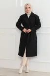 Kadın Kaşe Kaban – Uzun Boy Kruvaze Yaka, Kuşaklı Tesettür Kışlık Kaban, Astarlı Şık Yünlü Dokuma Oversize Rahat Kalıp, Cepli Modern Kaşe Mont Modeli - Siyah