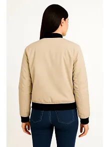Kadın Bomber Mont Ceket – Fermuarlı, Kapitone İçi Astarlı, Su İtici Kumaş, Regular Fit, Yandan Cepli, Günlük Bahar & Kış Şık Rahat Stil - Bej