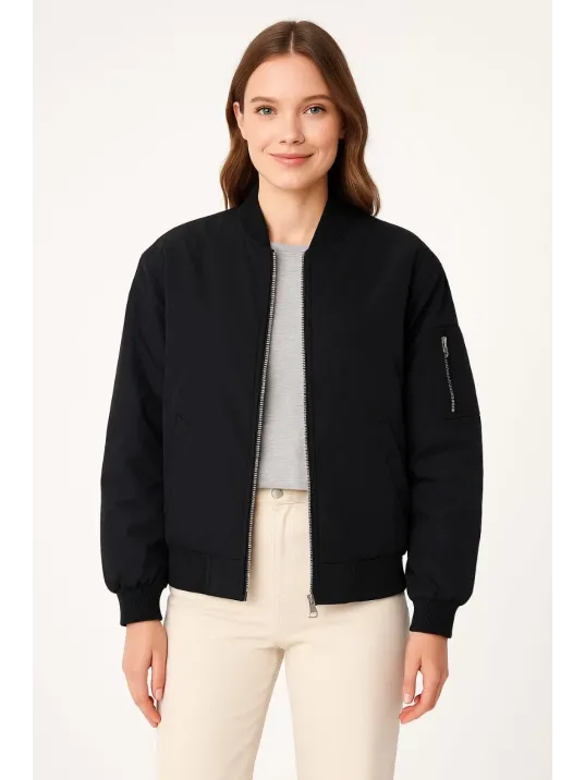 Kadın Bomber Mont Ceket – Fermuarlı, Kapitone İçi Astarlı, Su İtici Kumaş, Regular Fit, Yandan Cepli, Günlük Bahar & Kış Şık Rahat Stil - Siyah