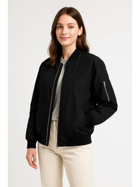 Kadın Bomber Mont Ceket – Fermuarlı, Kapitone İçi Astarlı, Su İtici Kumaş, Regular Fit, Yandan Cepli, Günlük Bahar & Kış Şık Rahat Stil - Siyah
