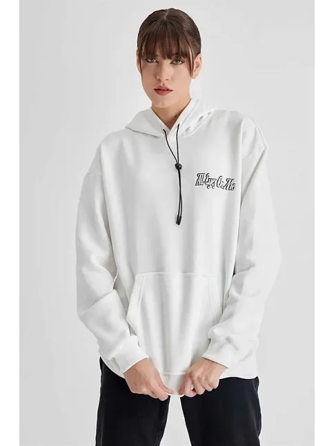 Kadın Kapüşonlu Sırt Baskılı Üç İplik Oversize Sweatshirt - Beyaz