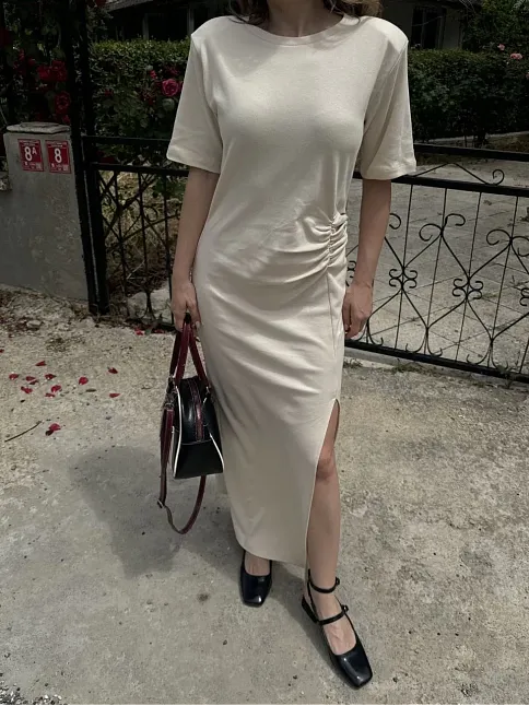 Kadın Kısa Kollu Uzun Yandan Yırtmaçlı Elbise - Bej