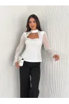 Penye Uzun Kollu Kadın Kolları Şifon Göğüste İnci Boncuk Detaylı Bluz - Beyaz