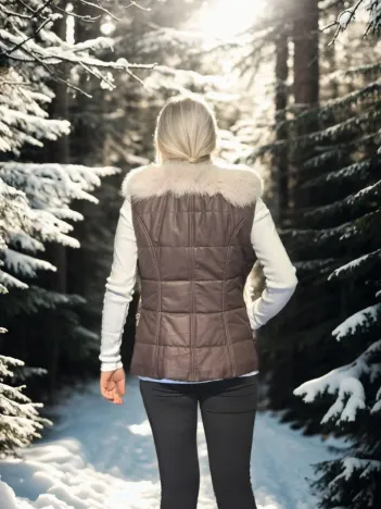 Kadın Kolsuz Fermuarlı Yelek - Kahve Kadın Kolsuz Fermuarlı Yelek - Kahve