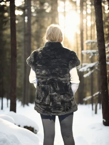 Kadın Kolsuz Hakiki Kürk - Siyah Kadın Kolsuz Hakiki Kürk - Siyah