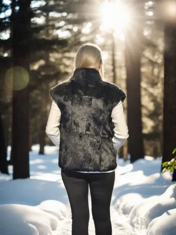 Kadın Kolsuz Hakiki Kürk - Siyah Kadın Kolsuz Hakiki Kürk - Siyah