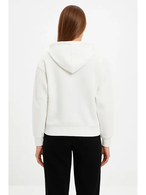 Kadın Kapüşonlu 3 İplik Şardonlu Önü Baskılı Fermuarlı Oversize Sweatshirt - Beyaz