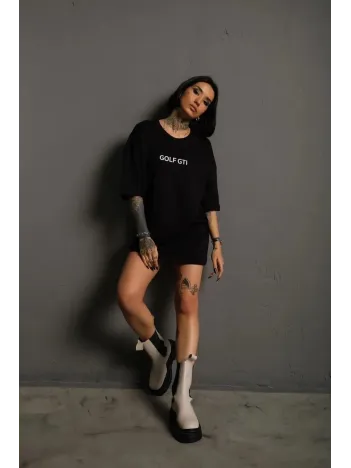 Kadın Oversize Baskılı Tişört – Golf GTI Retro Araba Desenli, Ön & Arka Dijital Baskı, Sokak Modası Stil - Siyah