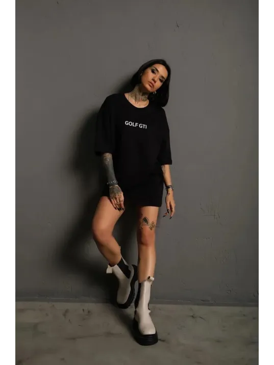 Kadın Oversize Baskılı Tişört – Golf GTI Retro Araba Desenli, Ön & Arka Dijital Baskı, Sokak Modası Stil - Siyah