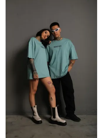 Kadın Oversize Baskılı Tişört – Golf GTI Retro Araba Desenli, Ön & Arka Dijital Baskı, Sokak Modası Stil - Mint Yeşili