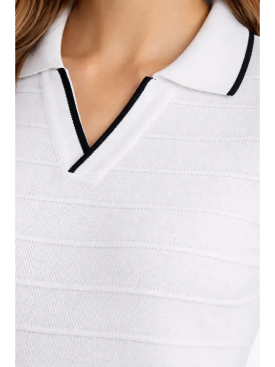 Kadın Triko Kumaş Yakalı Düğmesiz Açık Yaka Fitilli Kısa Kollu Regular Fit Tişört T-shirt - Beyaz