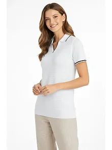 Kadın Triko Kumaş Yakalı Düğmesiz Açık Yaka Fitilli Kısa Kollu Regular Fit Tişört T-shirt - Beyaz
