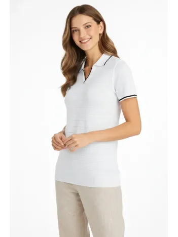 Kadın Triko Kumaş Yakalı Düğmesiz Açık Yaka Fitilli Kısa Kollu Regular Fit Tişört T-shirt - Beyaz