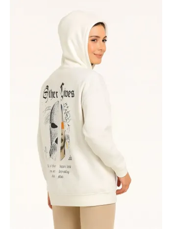 Kadın Kapşonlu Sweatshirt – Oversize Üç İplik Şardonlu Hoodie, “Other Lives” Ön & Arka Baskılı, Kanguru Cepli, Kışlık Rahat Günlük Stil - Beyaz Kadın Kapşonlu Sweatshirt – Oversize Üç İplik Şardonlu Hoodie, “Other Lives” Ön & Arka Baskılı, Kanguru Cepli, Kışlık Rahat Günlük Stil - Beyaz