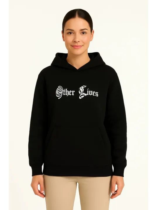 Kadın Kapşonlu Sweatshirt – Oversize Üç İplik Şardonlu Hoodie, “Other Lives” Ön & Arka Baskılı, Kanguru Cepli, Kışlık Rahat Günlük Stil- Siyah Kadın Kapşonlu Sweatshirt – Oversize Üç İplik Şardonlu Hoodie, “Other Lives” Ön & Arka Baskılı, Kanguru Cepli, Kışlık Rahat Günlük Stil- Siyah
