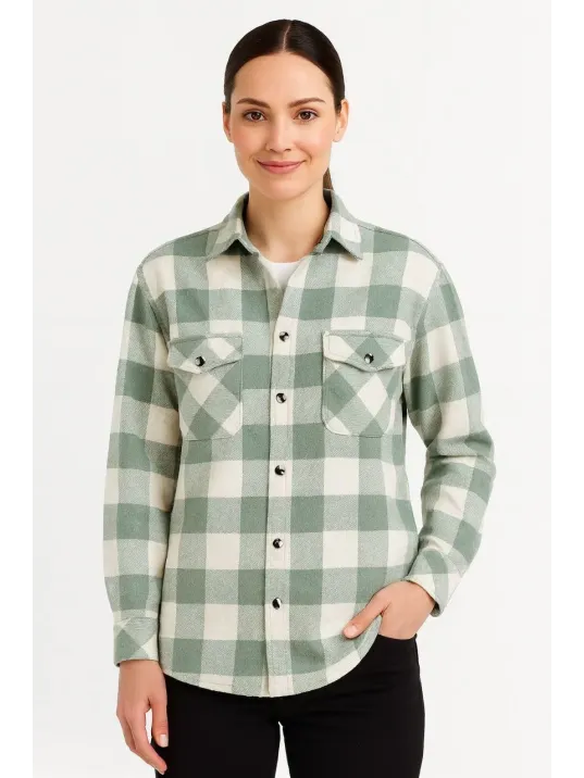 Kadın Oduncu Gömlek – Uzun Kollu, Şardonlu Kumaş, Kırmızı Beyaz Kareli Desen, Regular Fit, Çift Cepli, Manşetli Günlük Şık Stil - Su Yeşili