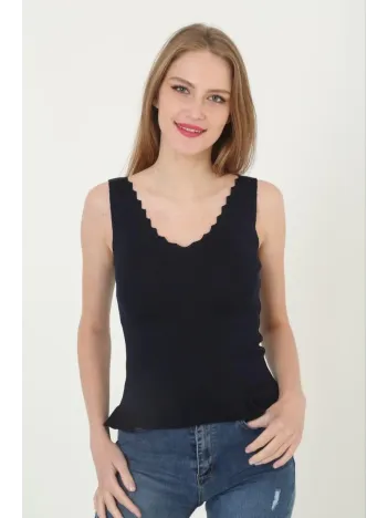 Kadın V Yaka Fırfır Detay Crop - Siyah