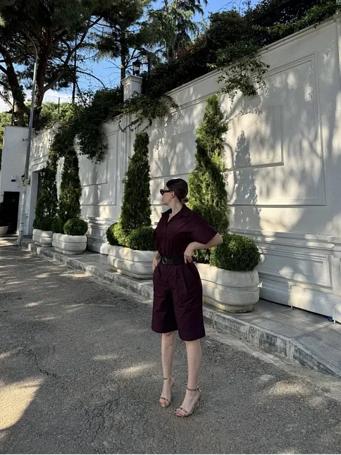 Kadın Yakalı Gömlek Kemerli Şortlu Takım - Bordo