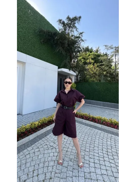 Kadın Yakalı Gömlek Kemerli Şortlu Takım - Bordo Kadın Yakalı Gömlek Kemerli Şortlu Takım - Bordo