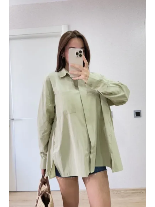Poplin Kadın Yakalı Yandan Yırtmaçlı Arka Pens Detaylı Gömlek - Yeşil Poplin Kadın Yakalı Yandan Yırtmaçlı Arka Pens Detaylı Gömlek - Yeşil