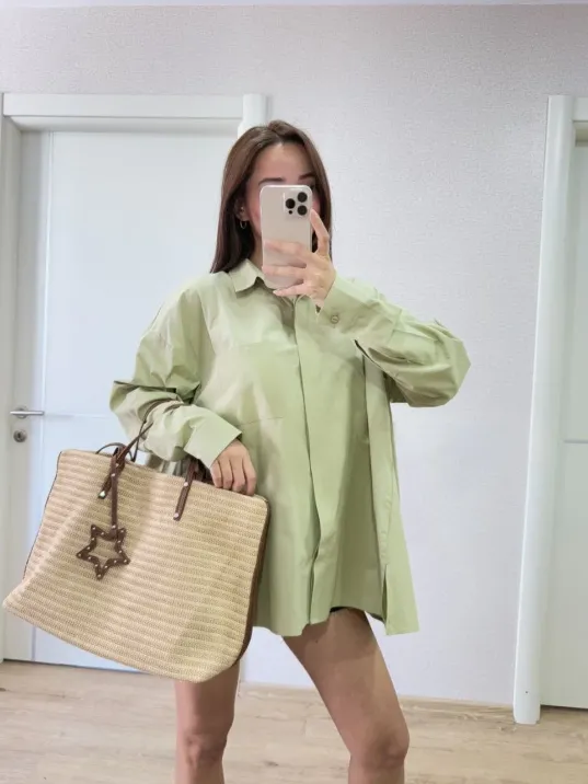 Poplin Kadın Yakalı Yandan Yırtmaçlı Arka Pens Detaylı Gömlek - Yeşil