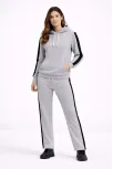 Kadın Yandan Şeritli Eşofman Takım Kapüşonlu Sweatshirt Boru Paça Alt, Oversize 3 İplik Pamuklu - Gri Kadın Yandan Şeritli Eşofman Takım Kapüşonlu Sweatshirt Boru Paça Alt, Oversize 3 İplik Pamuklu - Gri