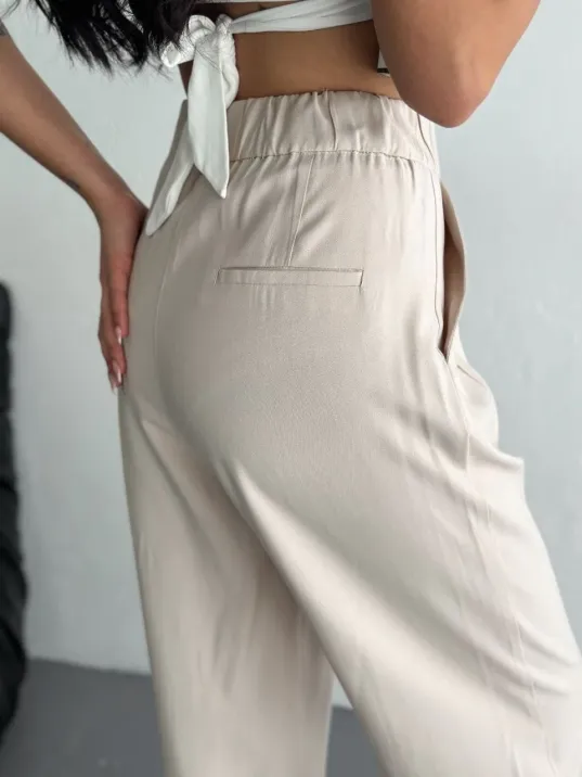 Kadın Yüksel Bel Beli Bağcıklı Rahat Boru Paça Pantalon - Kırık Beyaz Kadın Yüksel Bel Beli Bağcıklı Rahat Boru Paça Pantalon - Kırık Beyaz