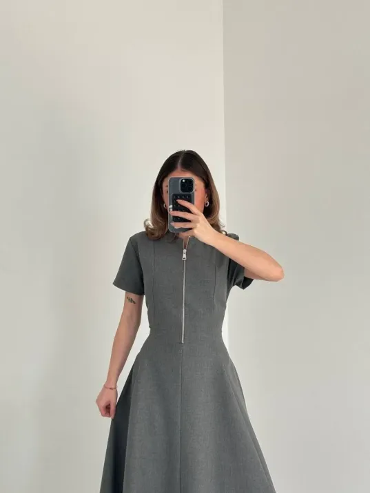 Kısa Kollu Önden Fermuarlı Çan Etekli Uzun Elbise - Antrasit