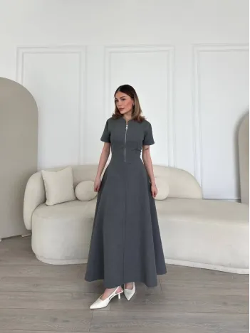 Kısa Kollu Önden Fermuarlı Çan Etekli Uzun Elbise - Antrasit Kısa Kollu Önden Fermuarlı Çan Etekli Uzun Elbise - Antrasit