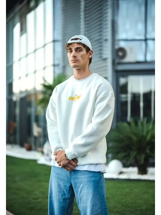 Kışlık Bisiklet Yaka Baskılı SweatShirt - Beyaz Kışlık Bisiklet Yaka Baskılı SweatShirt - Beyaz