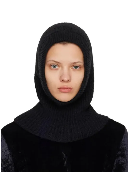 Kışlık Tam Kalıp Boğazlı Dokuma Triko Bere - Siyah Kışlık Tam Kalıp Boğazlı Dokuma Triko Bere - Siyah