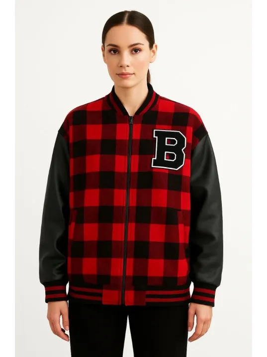 Kadın Kolej Ceket – Kareli Oduncu Kumaş, Kolları Suni Deri, Fermuarlı, İçi Kapitone Astarlı, Nakışlı Oversize Bahar & Kış Stil - Bordo Kadın Kolej Ceket – Kareli Oduncu Kumaş, Kolları Suni Deri, Fermuarlı, İçi Kapitone Astarlı, Nakışlı Oversize Bahar & Kış Stil - Bordo