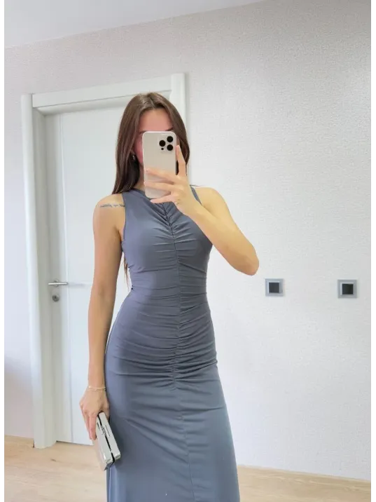 Bürümcük Kumaşlı İçi Astarlı Üzgülü Kolsuz Büzgülü Uzun Elbise - Füme