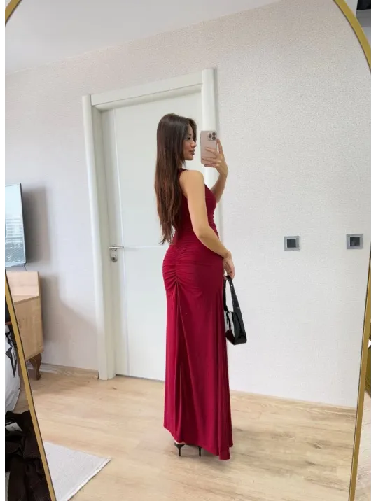 Bürümcük Kumaşlı İçi Astarlı Üzgülü Kolsuz Büzgülü Uzun Elbise - Kırmızı