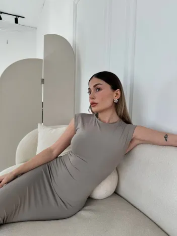 Kolsuz Uzun Likralı Elbise - Gri Kolsuz Uzun Likralı Elbise - Gri