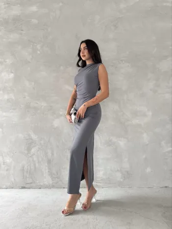 Kolsuz Yırtmaçlı Uzun Maxı Boy Elbise - Gri