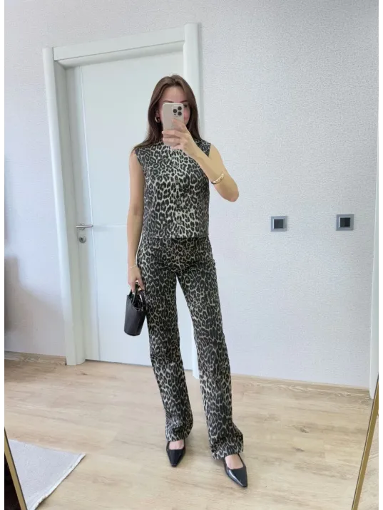 leopar desenli Düğmeli Bluzlu Pantolon İkili Takım -Leopar