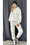 Nakış İşlemeli Üç İplik Sweat Takım- Beyaz Nakış İşlemeli Üç İplik Sweat Takım- Beyaz