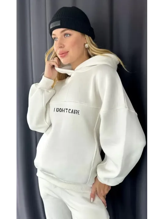 Nakış İşlemeli Üç İplik Sweat Takım- Beyaz Nakış İşlemeli Üç İplik Sweat Takım- Beyaz